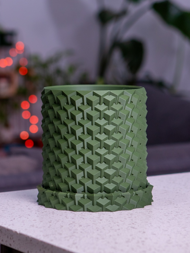 MODULO – Isometric Illusion Planter with Drip Tray